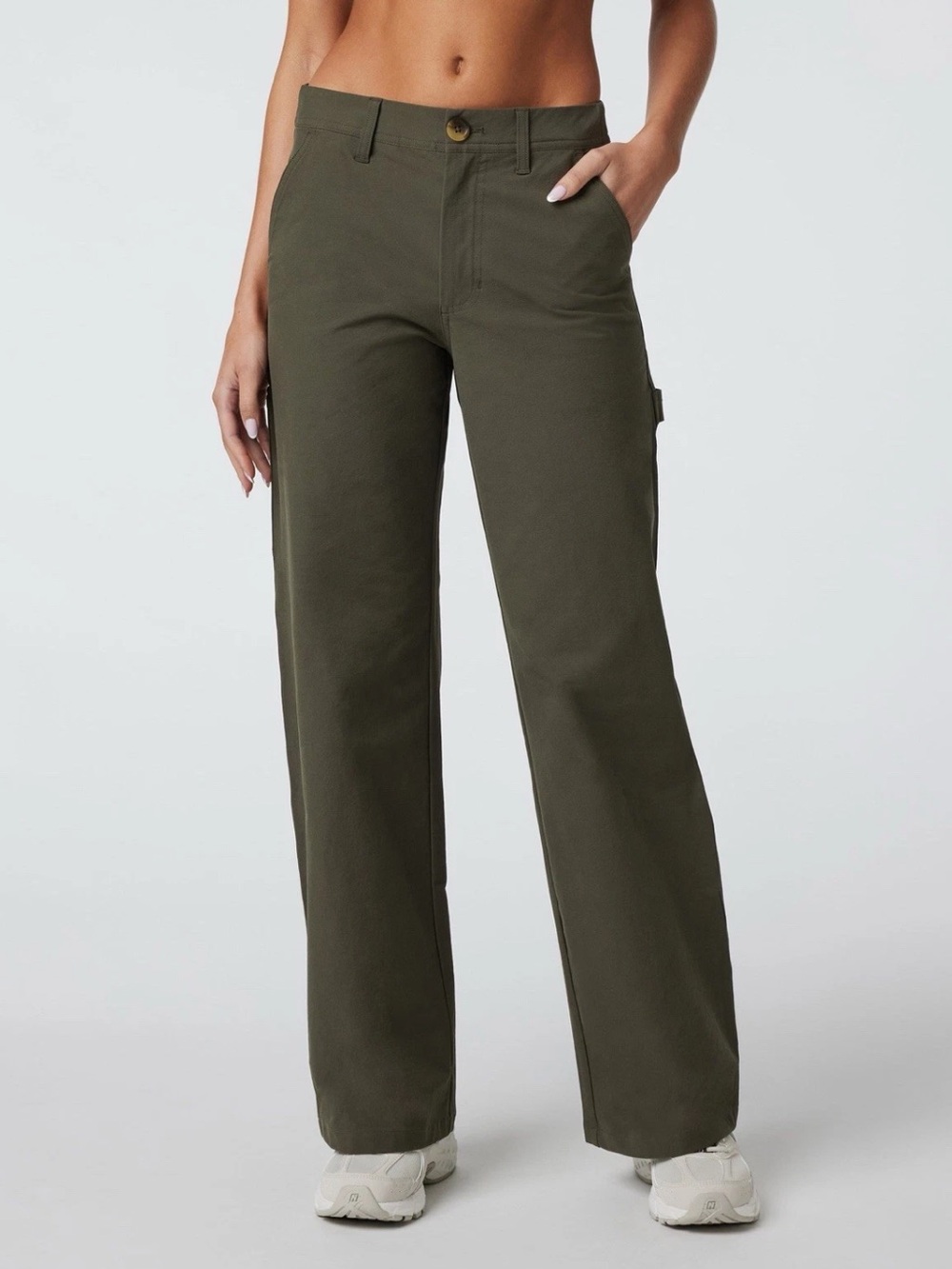 Vuori Women’s Getaway Carpenter Pant in Oregano Size Small